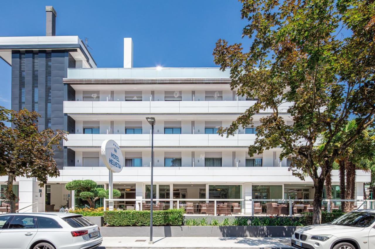 Hotel Helvetia Lignano Sabbiadoro Dış mekan fotoğraf